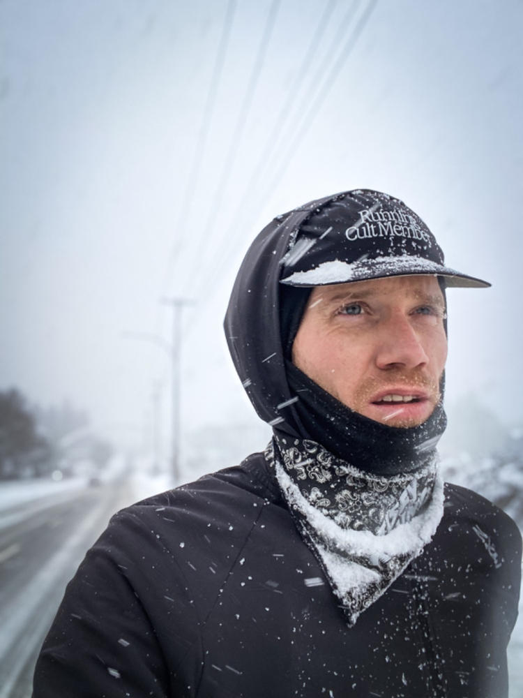 Satisfy store running hat