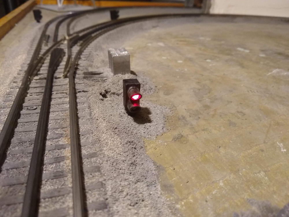 lionel fastrack remote switch