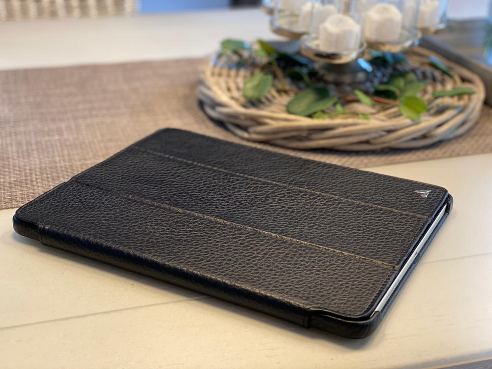 Libretto iPad Pro 12.9” Leather Case (2022) - Customer Photo From Thomas D