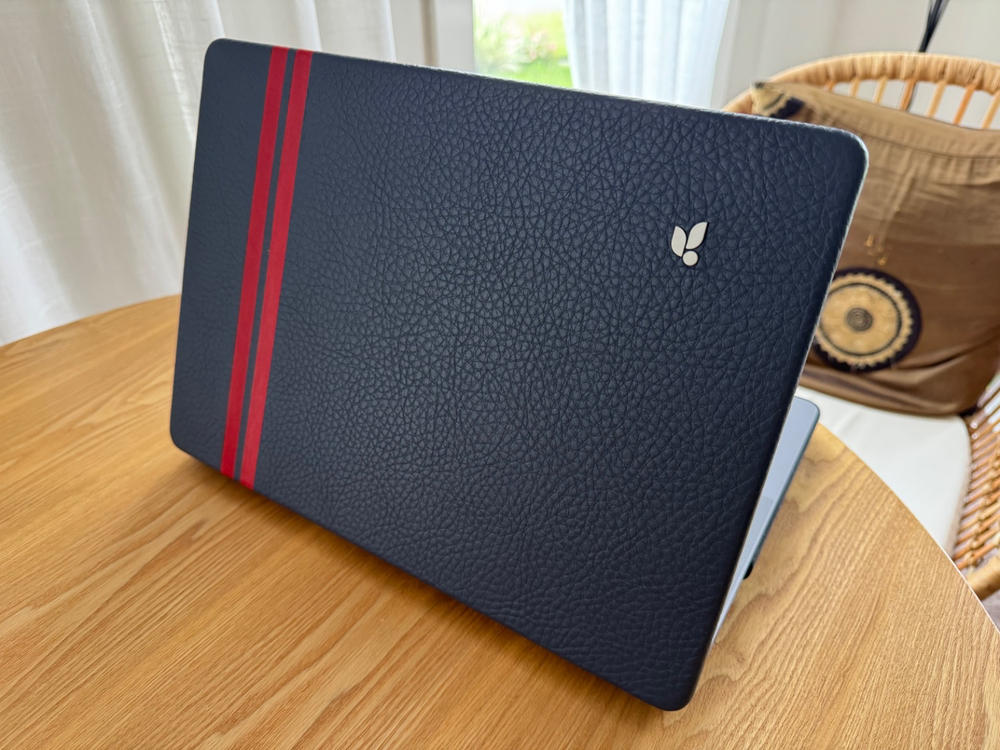 Customizable MacBook Pro 14” M2 Leather Suit GT - Customer Photo From Fu Yang