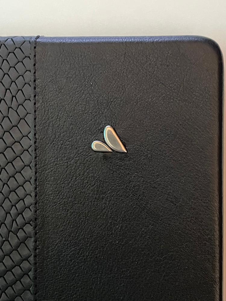Kobra MacBook Pro 16” M3 Leather Suit (2023) - Customer Photo From HIROSHI SAKAGUCHI