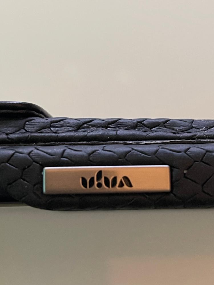 V-Mag Leather Case for iPhone 15 Pro Max - Customer Photo From HIROSHI SAKAGUCHI