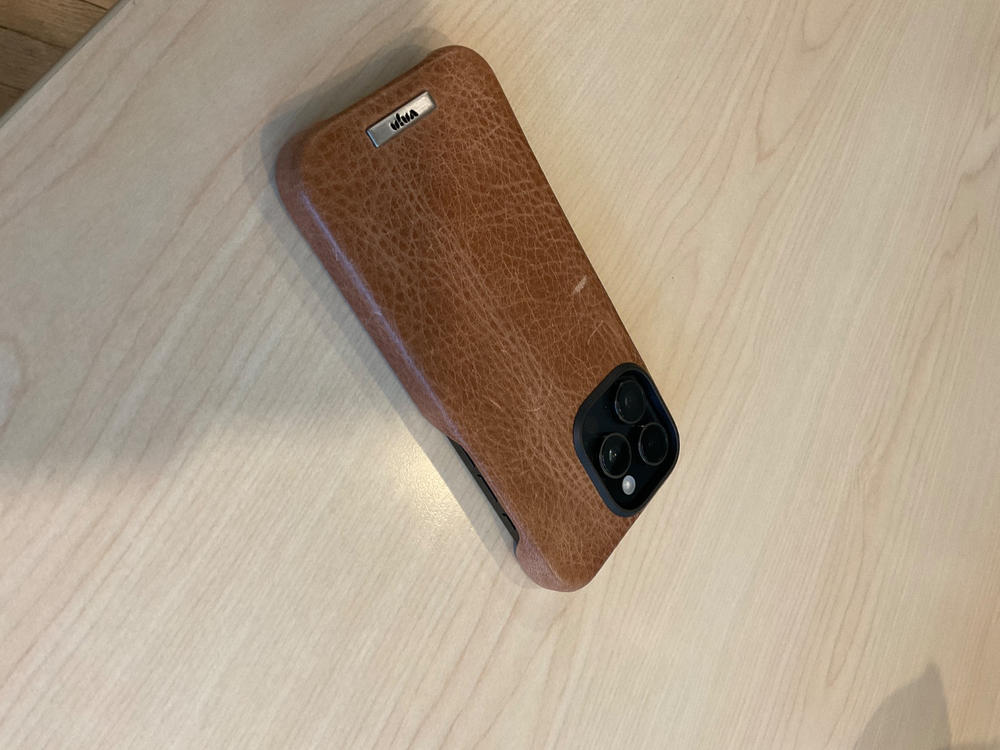 Grip - iPhone 16 Pro Max leather case V-Mag - Customer Photo From Khoon Hean Tay