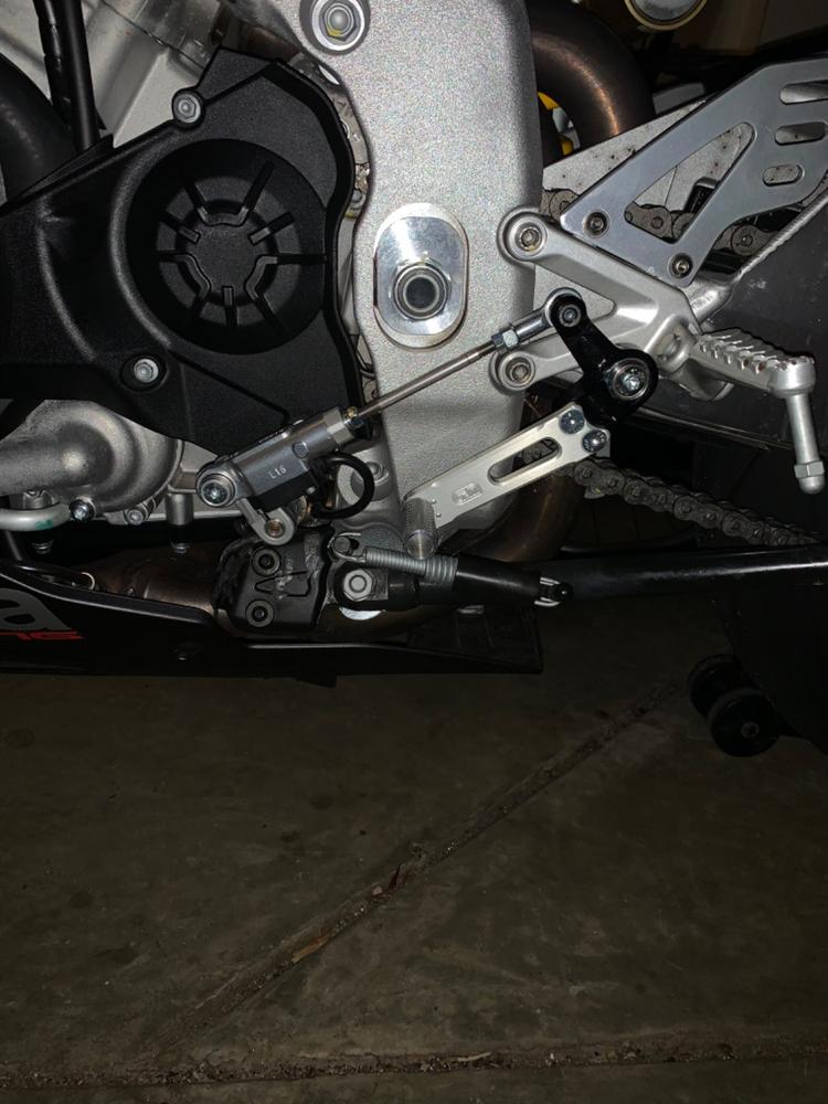 08-5743 Shift Pedal Kit, Aprilia RSV4 2017-20, TounoV4 2017-20, GP for OEM Rearsets - Customer Photo From Yones kutlu