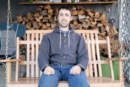 januscounselling A&L Furniture Co. Bent Oak Porch Swing Review