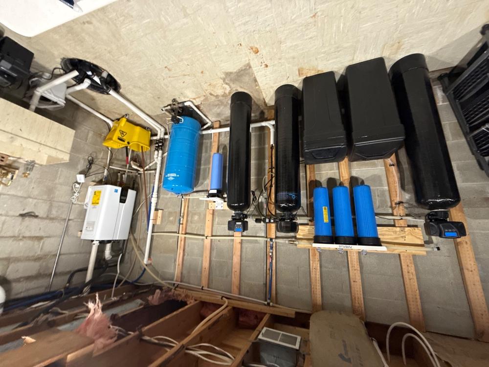 Fleck 5600SXT Whole House Tannin Removal System - Customer Photo From Kevin Swan