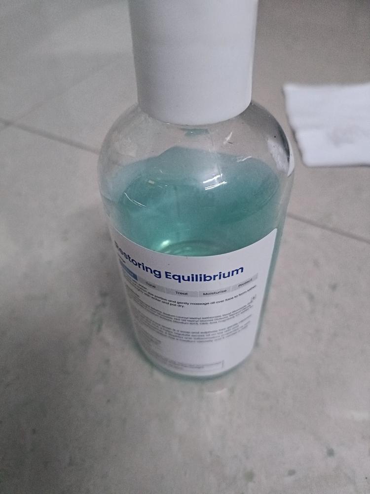 Oil Control Face Wash - Customer Photo From Sonia Y.