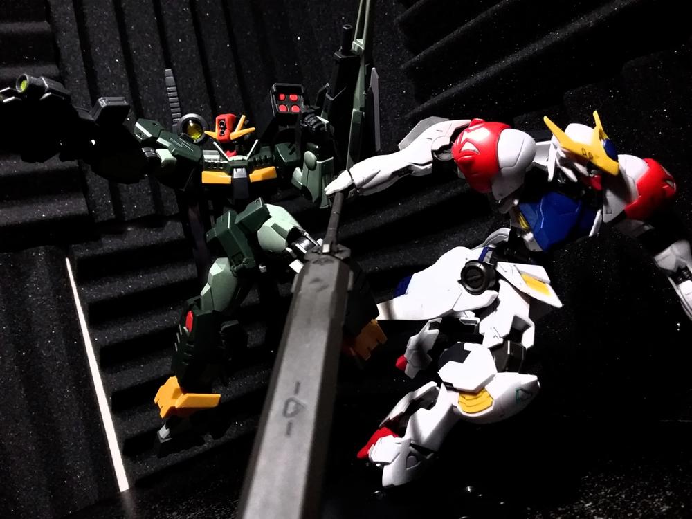 Action Base 5 Display Stand (1/144 & 1/100 Scale) - Black - Customer Photo From Spencer Butler
