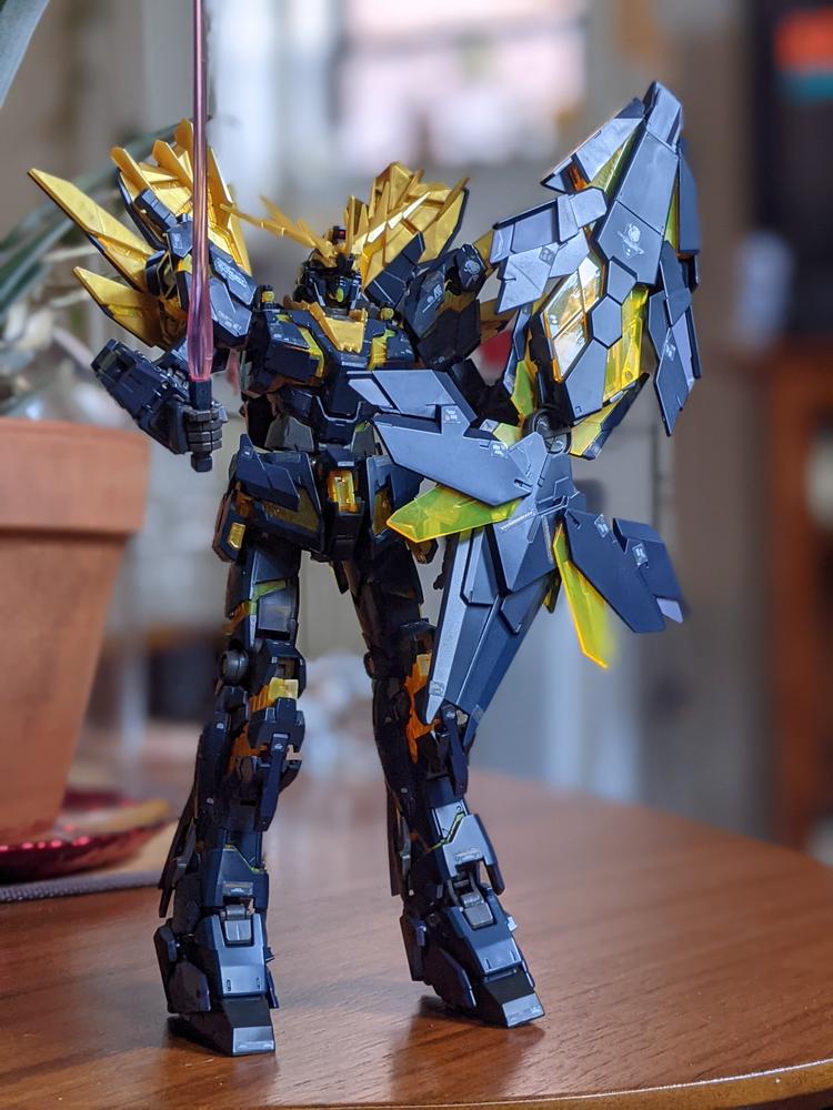 Gundam RG 1/144 Unicorn 02 Banshee Norn