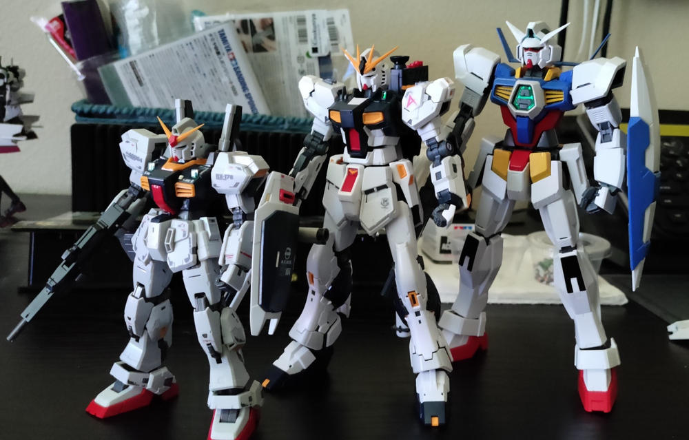 Nu Gundam RG 1/144 Model Kit