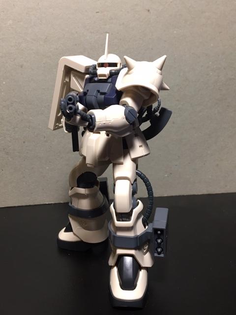 Kit Modèle Gundam HGUC 1/144 – Zaku II F2 (Earth Federation Type), Maquette à Monter, Noir - 4