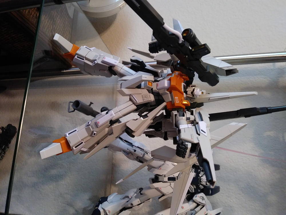 Gundam Unicorn 1/100 MG RGZ-95C ReZEL Type-C Defenser A + B Unit