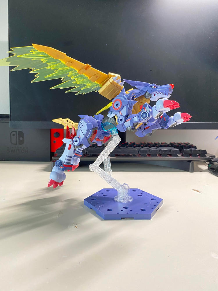 Figure-rise Standard Metal Garurumon (AMPLIFIED) - Customer Photo From Ismael Matos