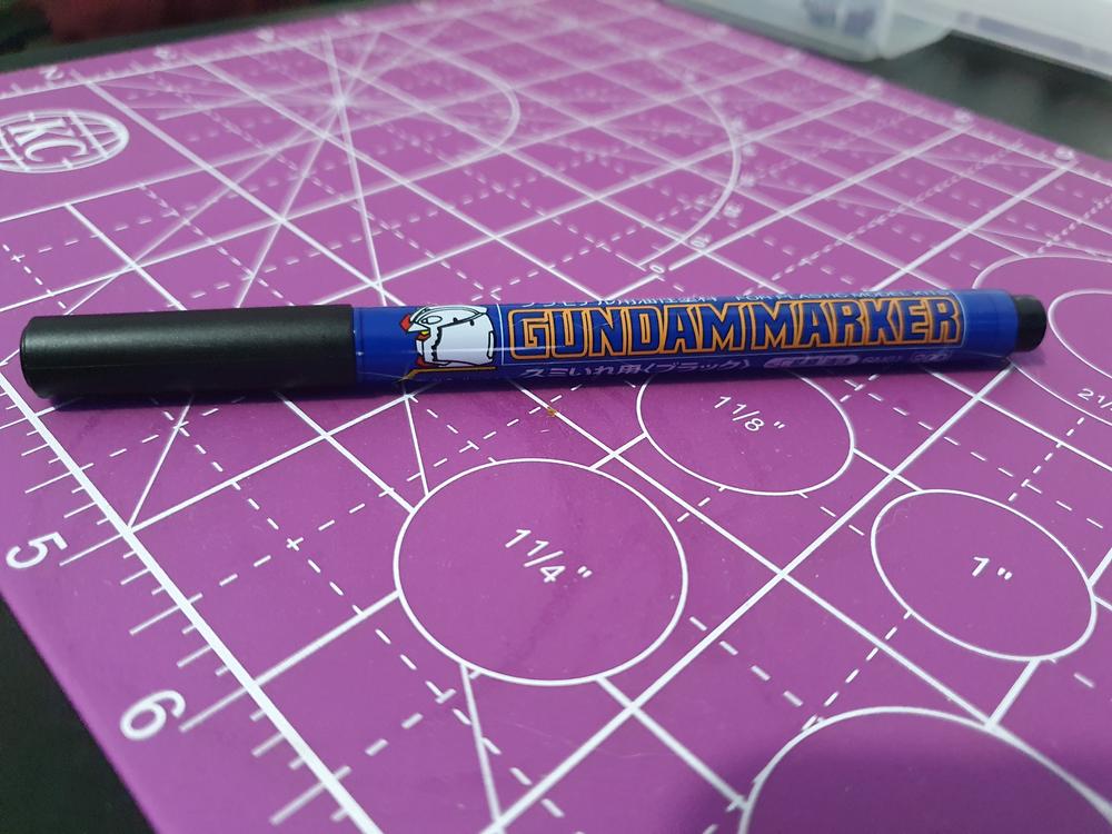 Gundam Marker Set 3 (fine-tip For Panel Lines)gsi Cre Tamiya