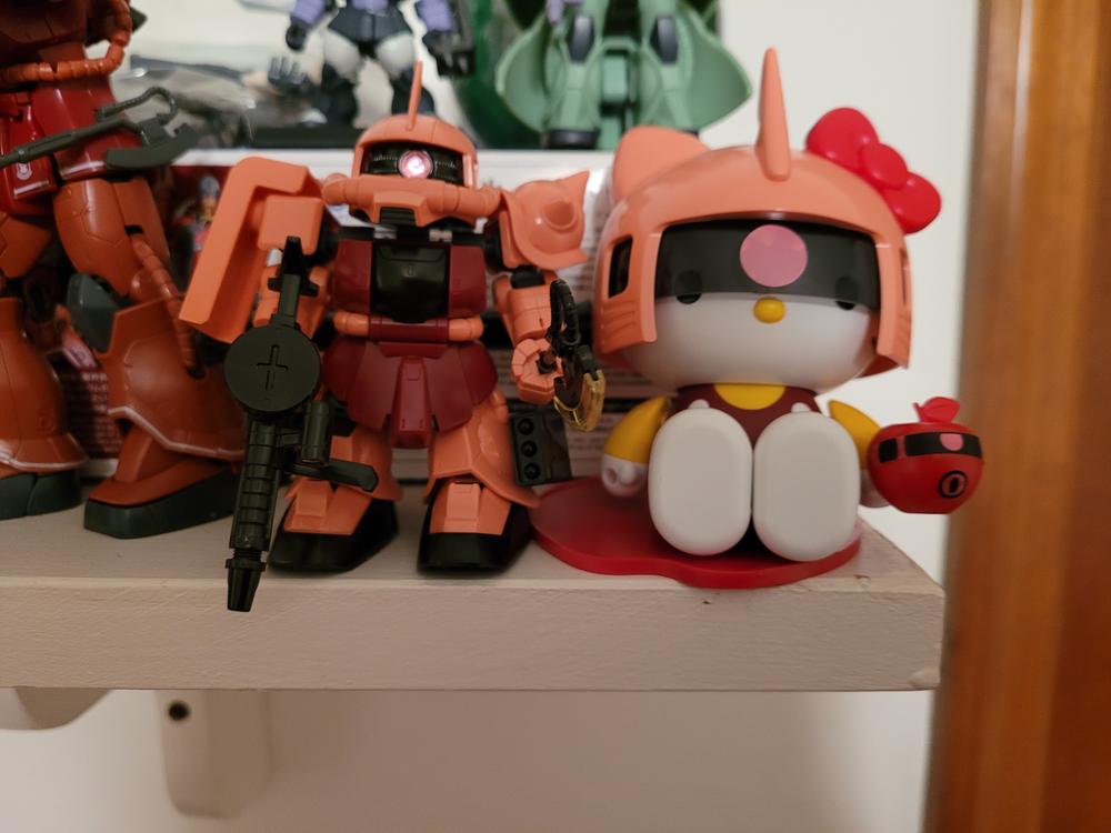 Hello Kitty x SD Gundam Cross Silhouette MS-06S Char's Zaku