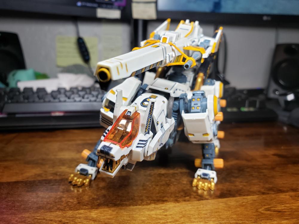 Zoids Highend Master Model RHI3 Command Wolf (Repackage Ver