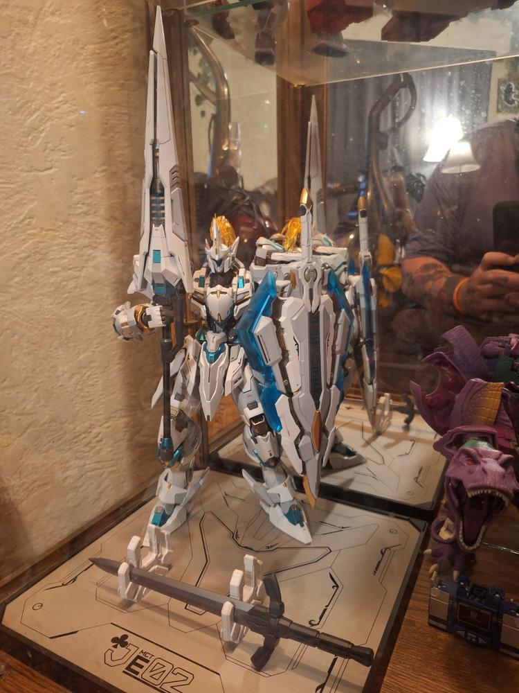 Progenitor Effect MCT-E02 Lancelot of the Lake Figure - Customer Photo From Dusty greenup