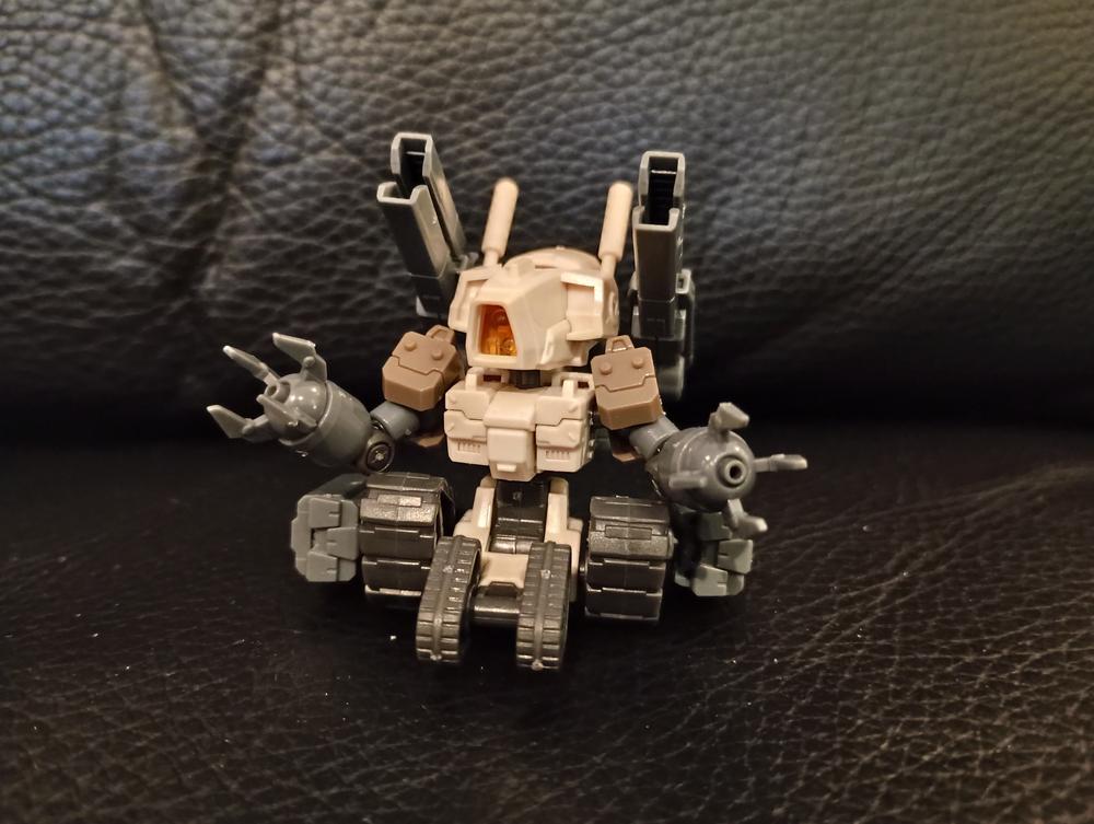 Baichuan Model CSU001 Canned Squad Series MVN-04A Chariot General