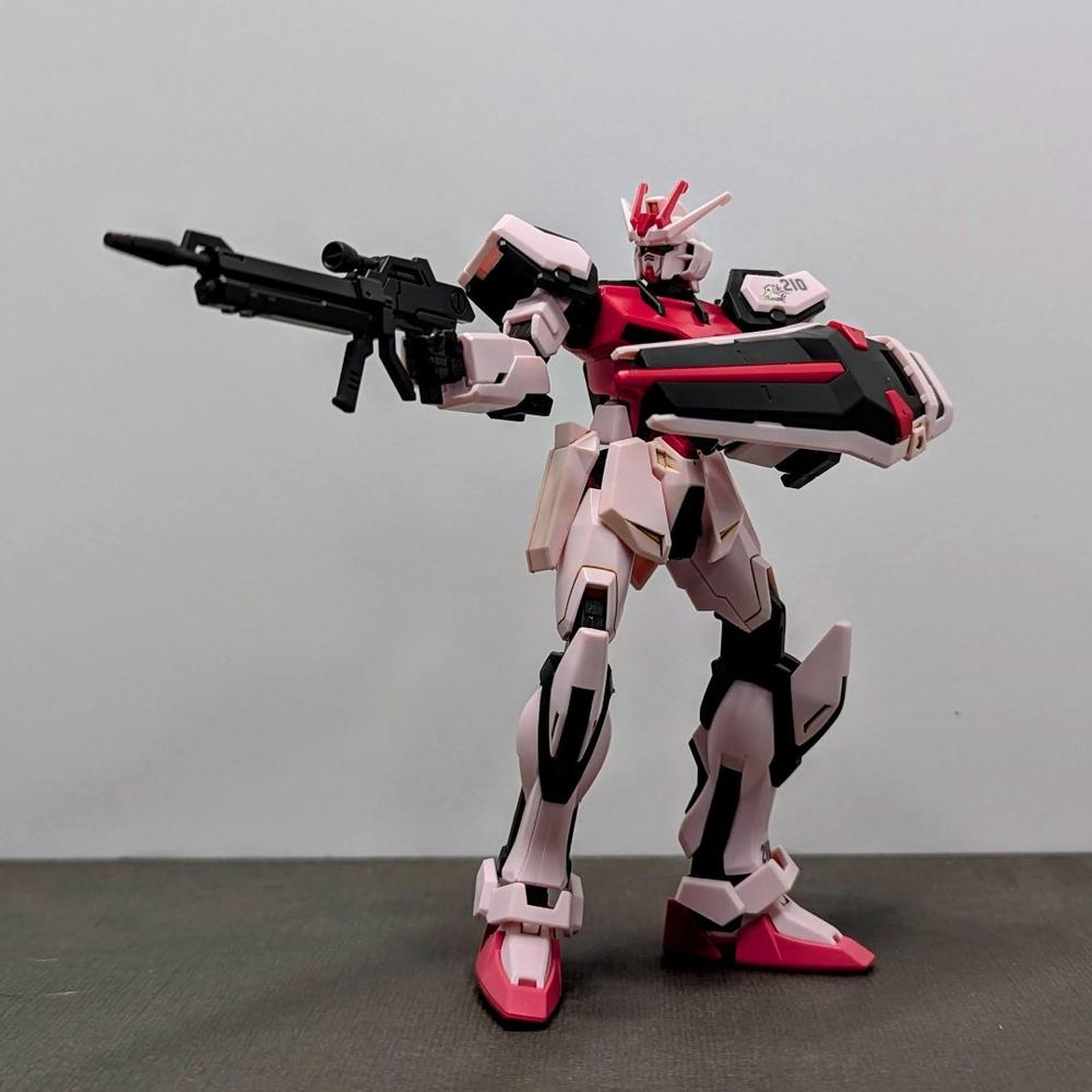 HGCE 1/144 GAT-X105 Strike Rouge - Mobile Suit Gundam Seed - Maquette Gundam High Grade