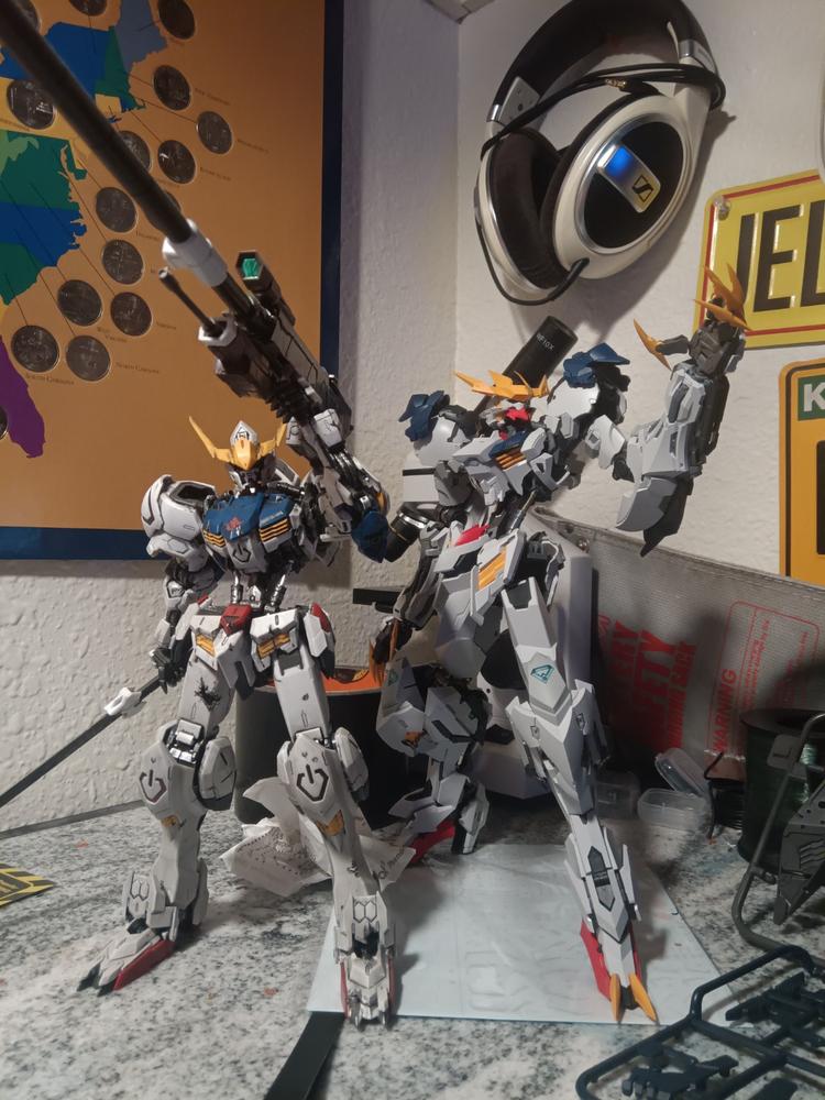 Wolf Technology 1/100 Wolf Model Metal Frame Model Kit – USA
