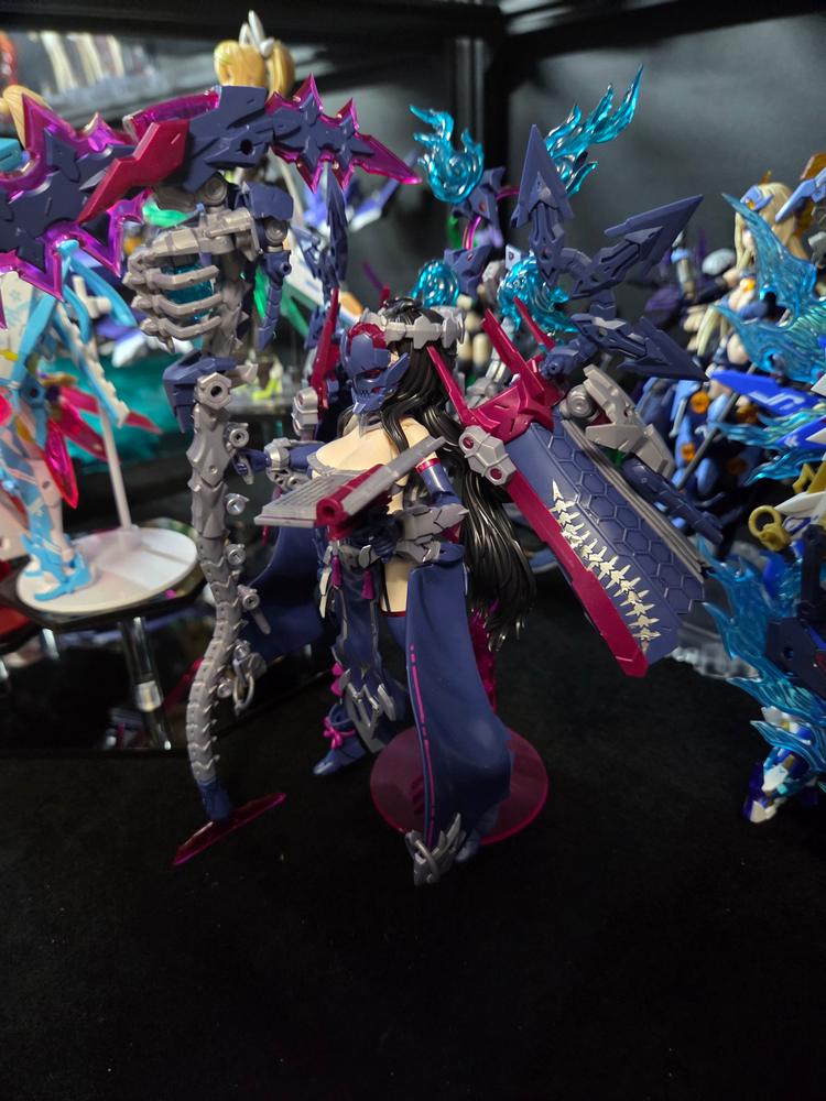 メガテリウム　ハンドメイド　フィギュア Megami Device Auv Tsukuyomi Regalia Model Kit – USA Gundam Store