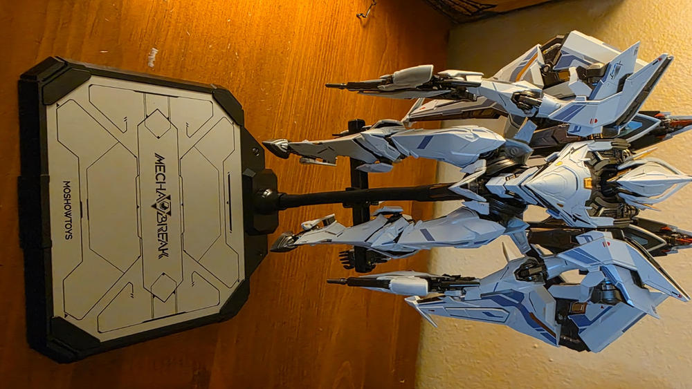 Mecha BREAK Illustrious Class UBP-R02T FALCON Mecha Action Figure