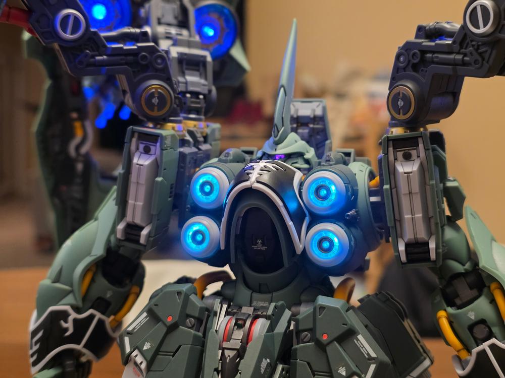 MG Axis Model Works (Solomon) 1/100 scale Osiris Aerial Dominator