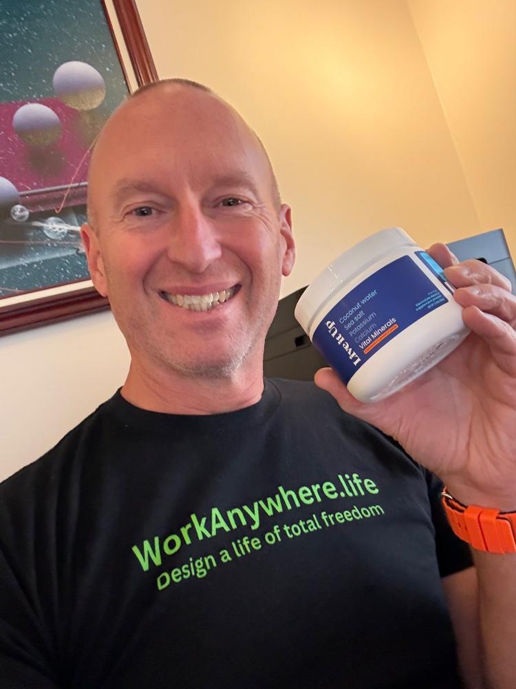 Vital Minerals: Electrolyte powder for daily hydration - Customer Photo From Matthew R.