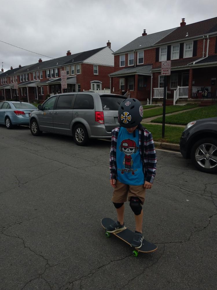 SkateXS Pirate Pro Complete Skateboard for Kids - Customer Photo From Eric Young