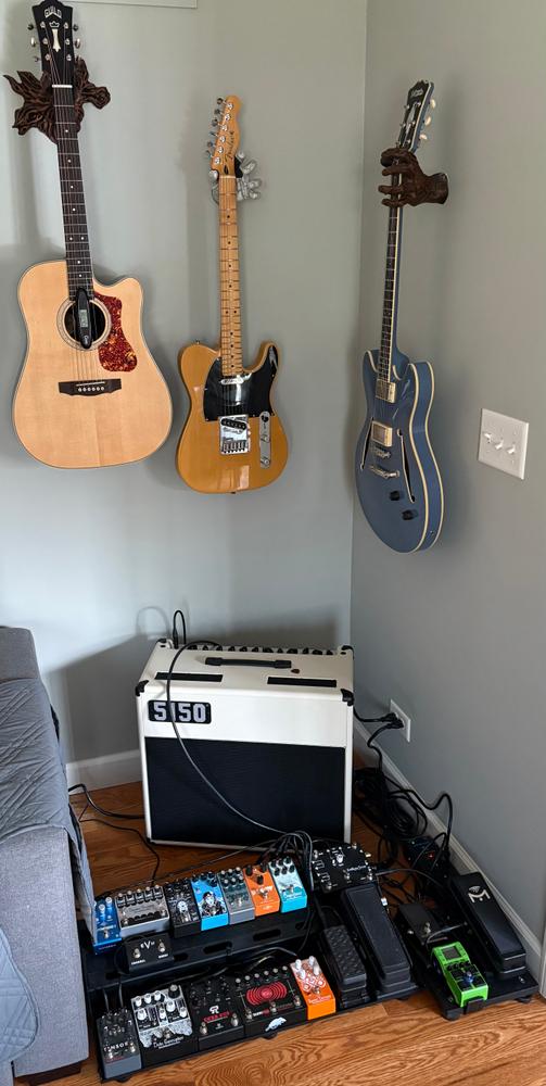 Silver Finish Classic Grip Wall Hanger - Right - Customer Photo From Derek