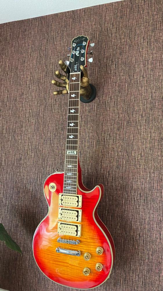 Gold Finish Classic Grip Wall Hanger - Right - Customer Photo From Paul v.
