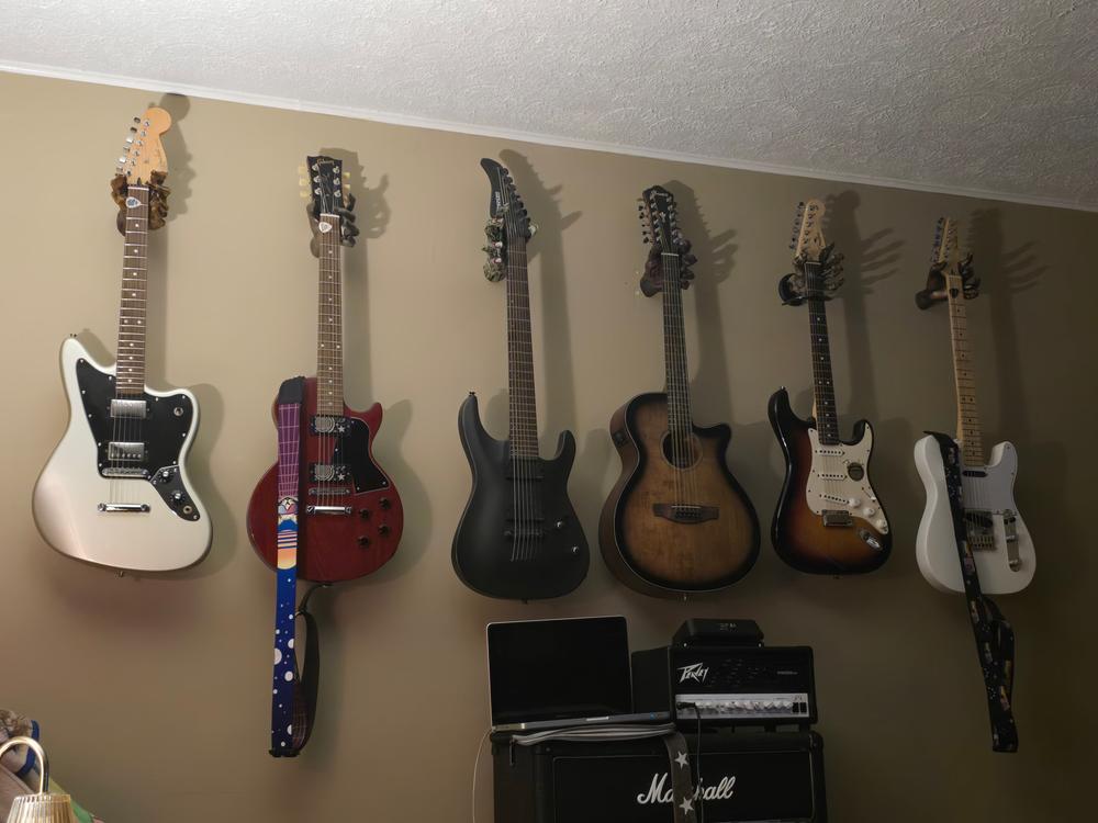 Ent-wistle Tree Hand Guitar Hanger - Left - Customer Photo From Heidi