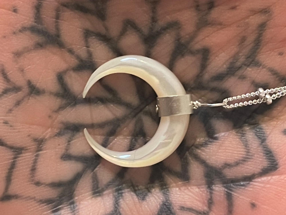 Pearl Crescent Necklace - Customer Photo From Ninni Minkkinen
