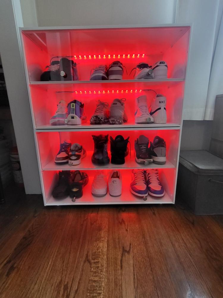 Sneaker Throne - Customer Photo From Gregory Cioffi