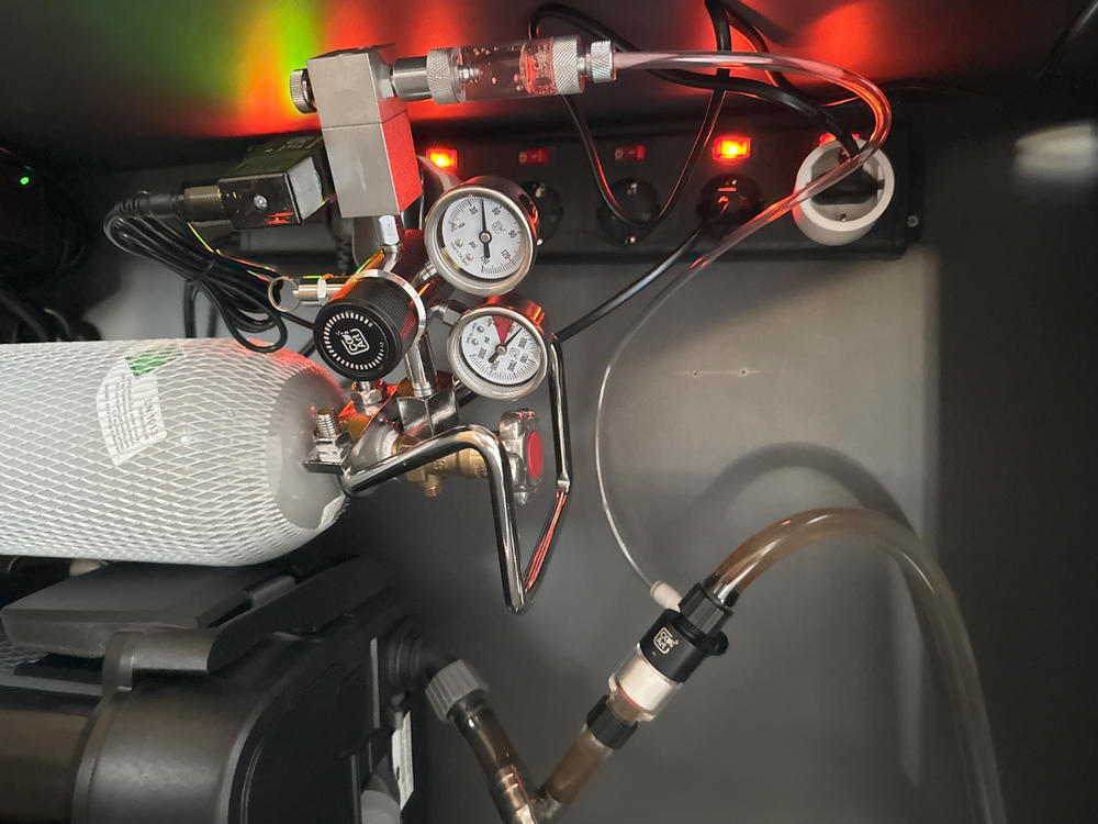 Pro-Elite Series The Most Advanced Aquarium Dual Stage CO2 Regulator - Customer Photo From Alex C.