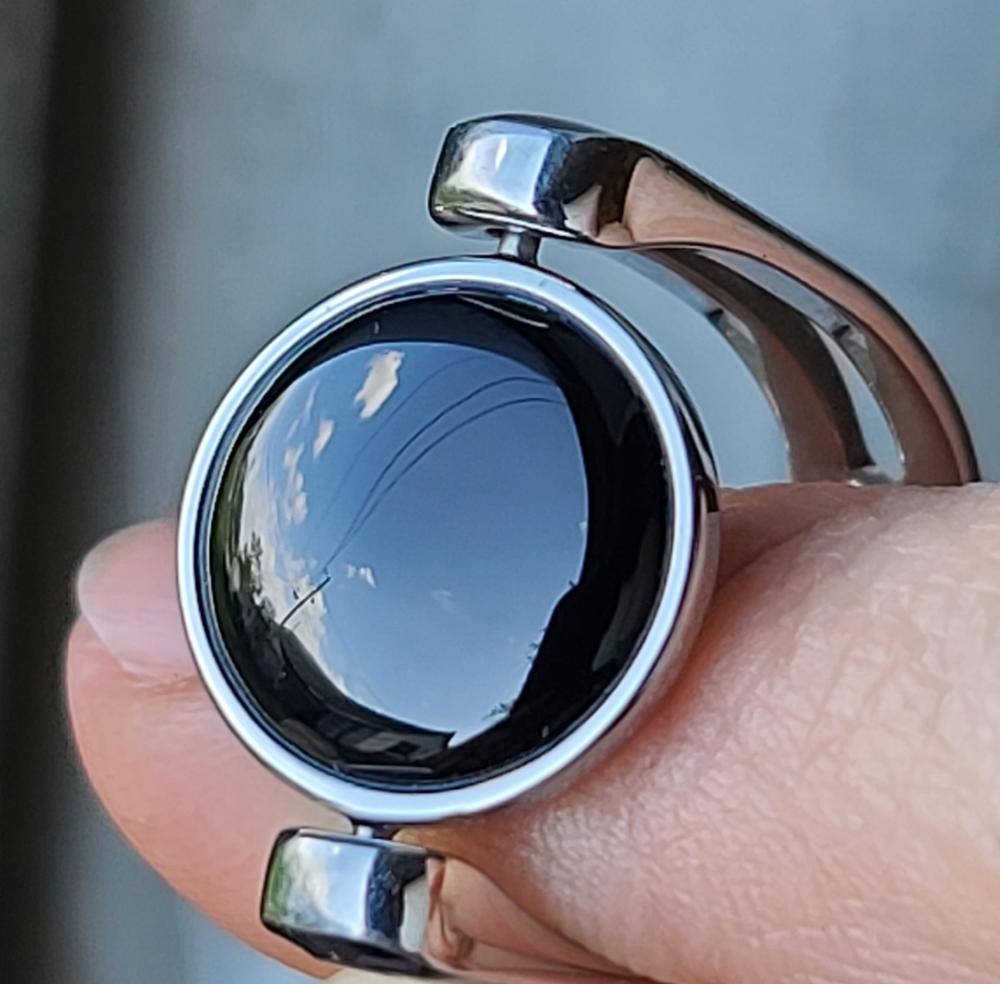 Onyx Crystal Fidget Ring - Customer Photo From Adriana