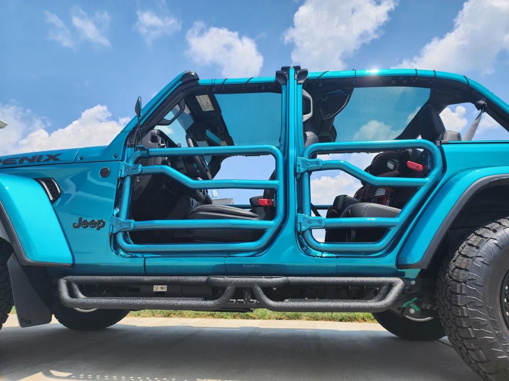 2018-2024 Jeep Wrangler JL (4 Door) - Hothead Sunshade - Customer Photo From Kyle Jakobitz