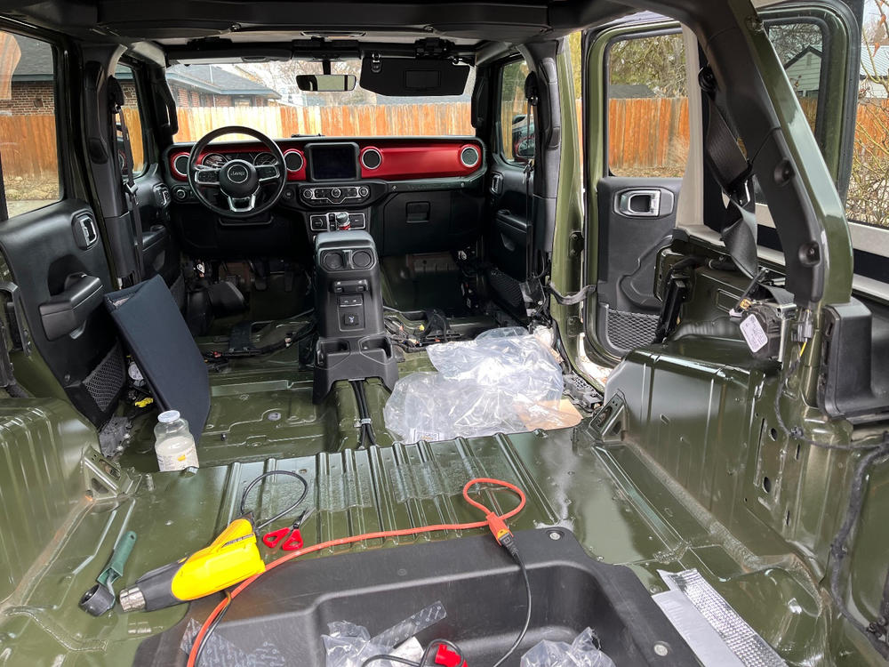 2018-2023 Jeep Wrangler JL (4 Door) | Sound Assassin Packages - Customer Photo From Scott Enlow