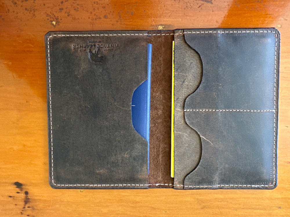 Passport Wallet - Oxford - Customer Photo From Simon Sprott