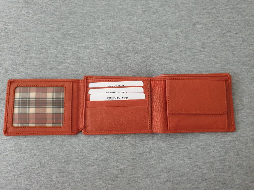 Mens Leather Trifold Wallet Braxton - Customer Photo From Shaun O.