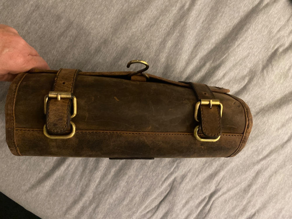 Leather Hanging Toiletry Bag Rio - Customer Photo From Terri-Anne THOMPSON