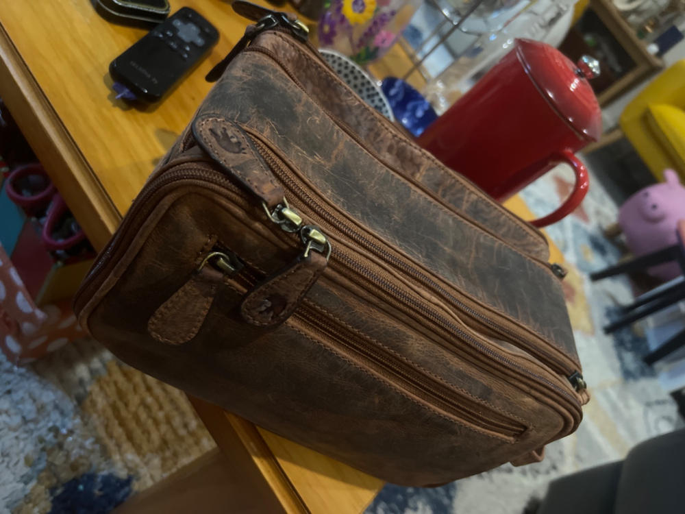 Leather Travel Toiletry Bag Porter - Customer Photo From Elizabeth Mitchell
