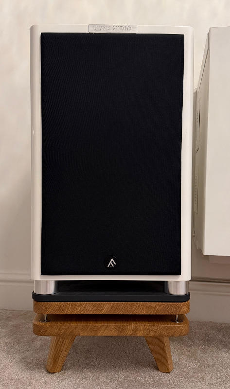 FYNE AUDIO F701 Speaker Stands 140-900mm (Pair) - Shaped Top Plate - Customer Photo From Anonymous