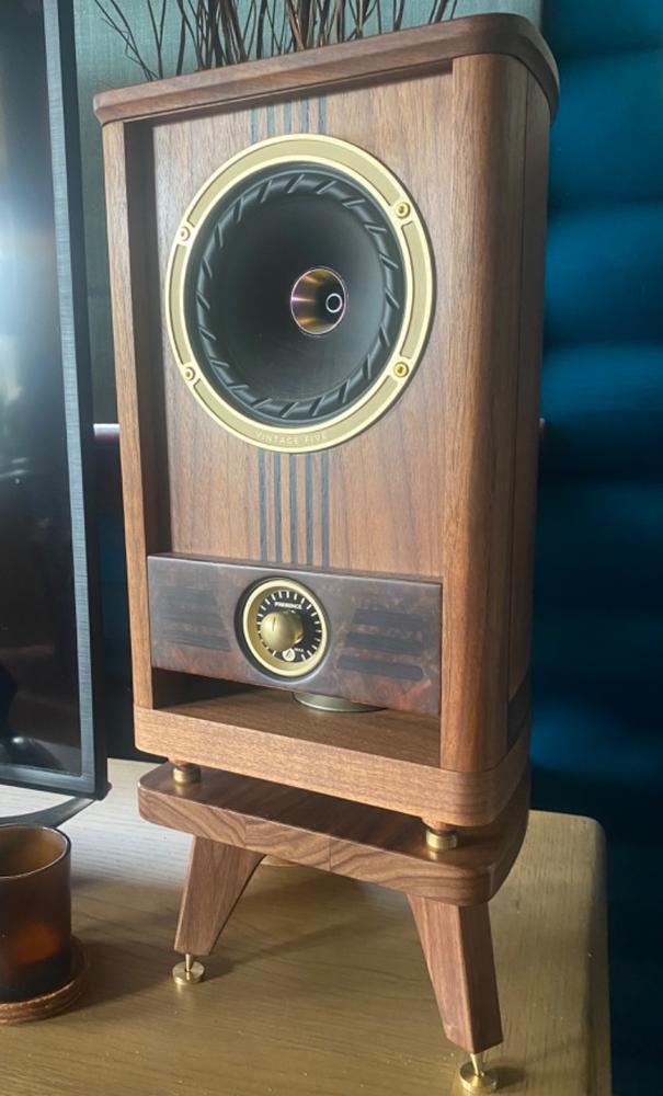 Fyne Audio Vintage Five Shaped Speaker Stands 140-900mm (Pair) - Shaped Top Plates - Customer Photo From Anonymous