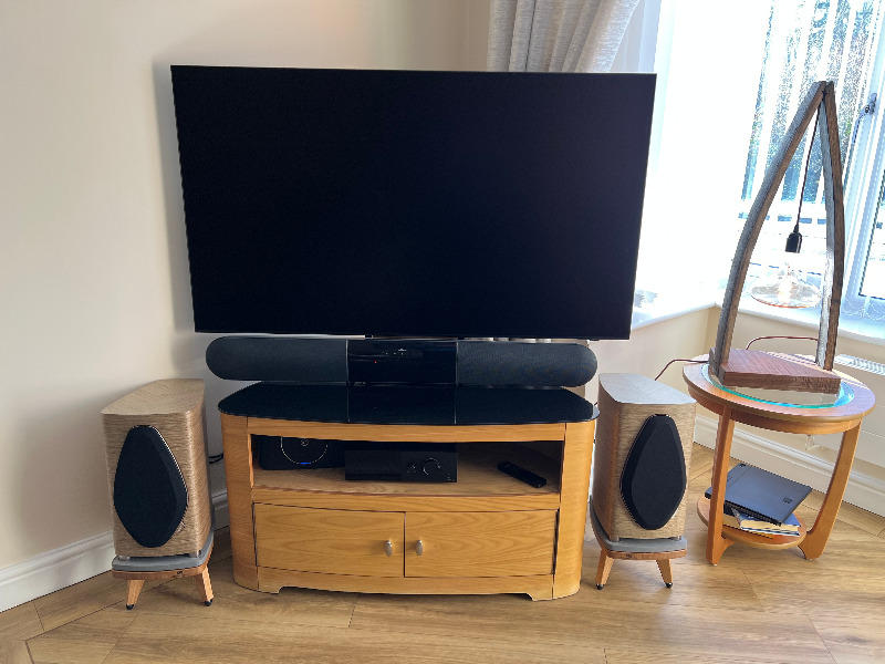 NEW Sonus Faber Sonetto II G2 Speaker Stands 140-900mm (Pair) - Shaped Top Plate - Customer Photo From Anonymous