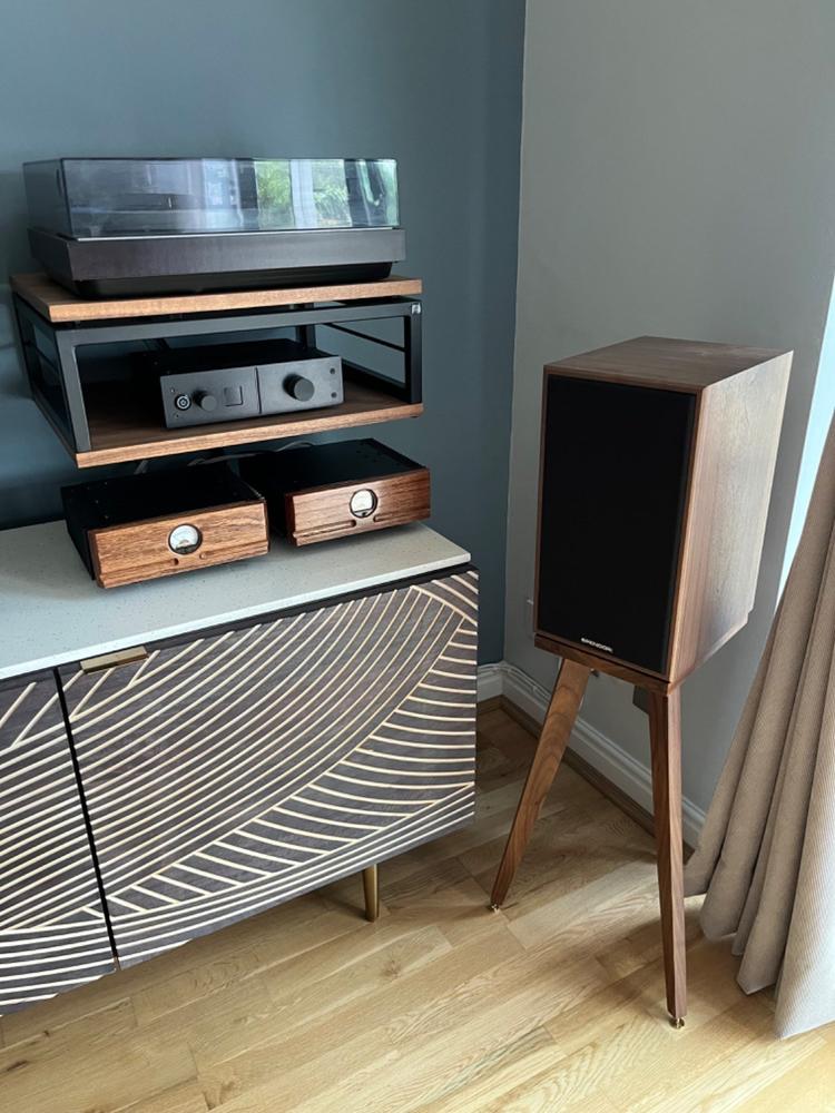 550-600mm The Bittern Hardwood Speaker Stands (Pair) - Customer Photo From Clare W.