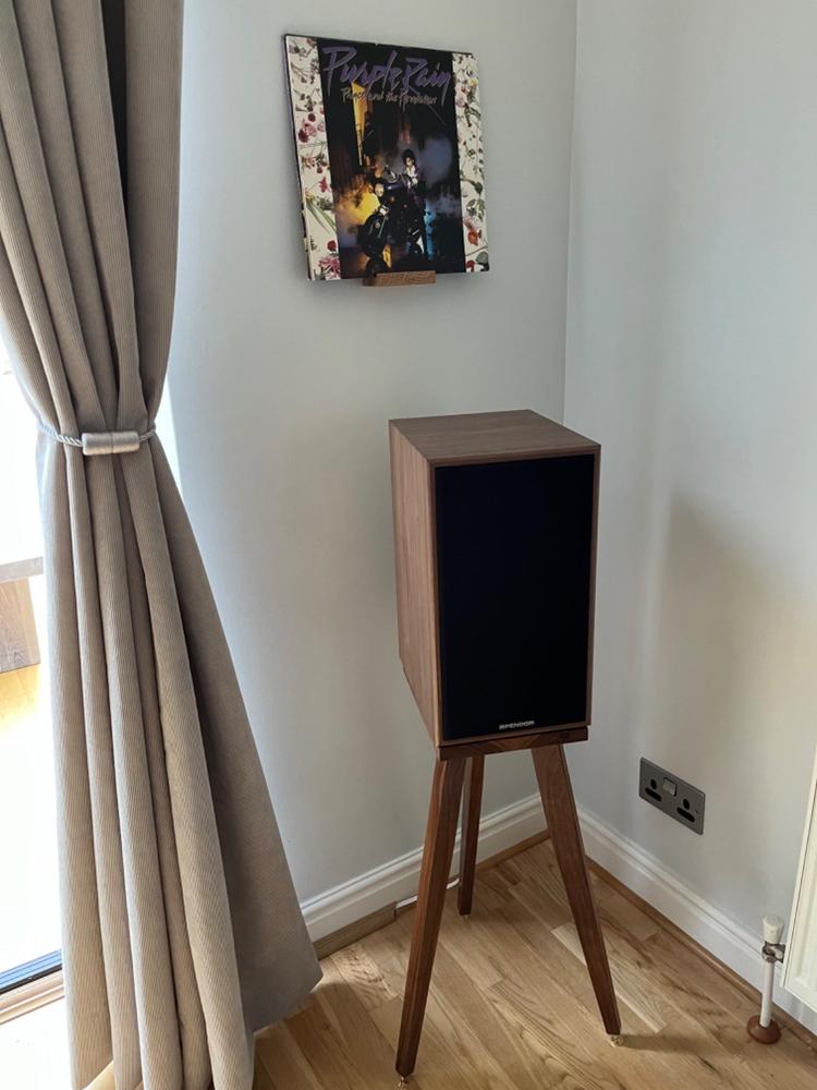 550-600mm The Bittern Hardwood Speaker Stands (Pair) - Customer Photo From Clare W.