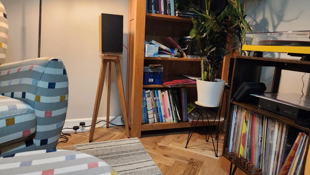 650-700mm The Heron Hardwood Speaker Stands (Pair) - Customer Photo From Alistair Russell