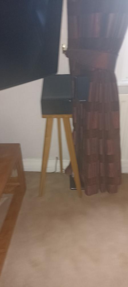 650-700mm The Heron Hardwood Speaker Stands (Pair) - Customer Photo From Anonymous