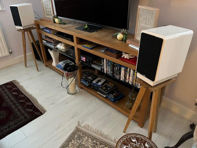 Acoustic Energy AE1 Speaker Stands 140-900mm (Pair) - Customer Photo From christian gaze